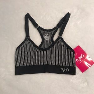 Women’s Ryka seamless athletic sports bra.